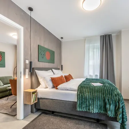 Der Fuchsbau -smarte Apartments-, Am Klinikum *