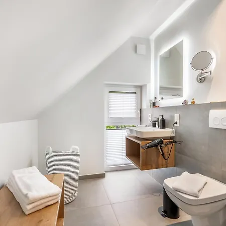 Apartment Der Fuchsbau -smarte Apartments-, Am Klinikum *
