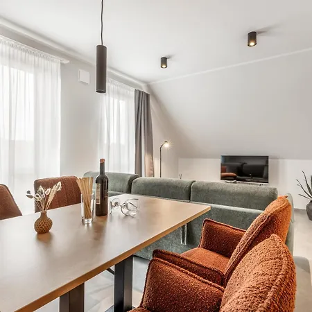 Der Fuchsbau -smarte Apartments-, Am Klinikum *