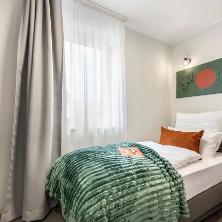 Der Fuchsbau -smarte Apartments-, Am Klinikum Apartment *